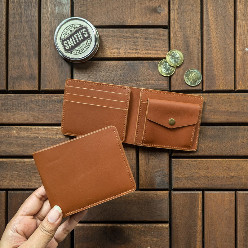Minimalist Bi-Fold Wallets – The Black Canvas