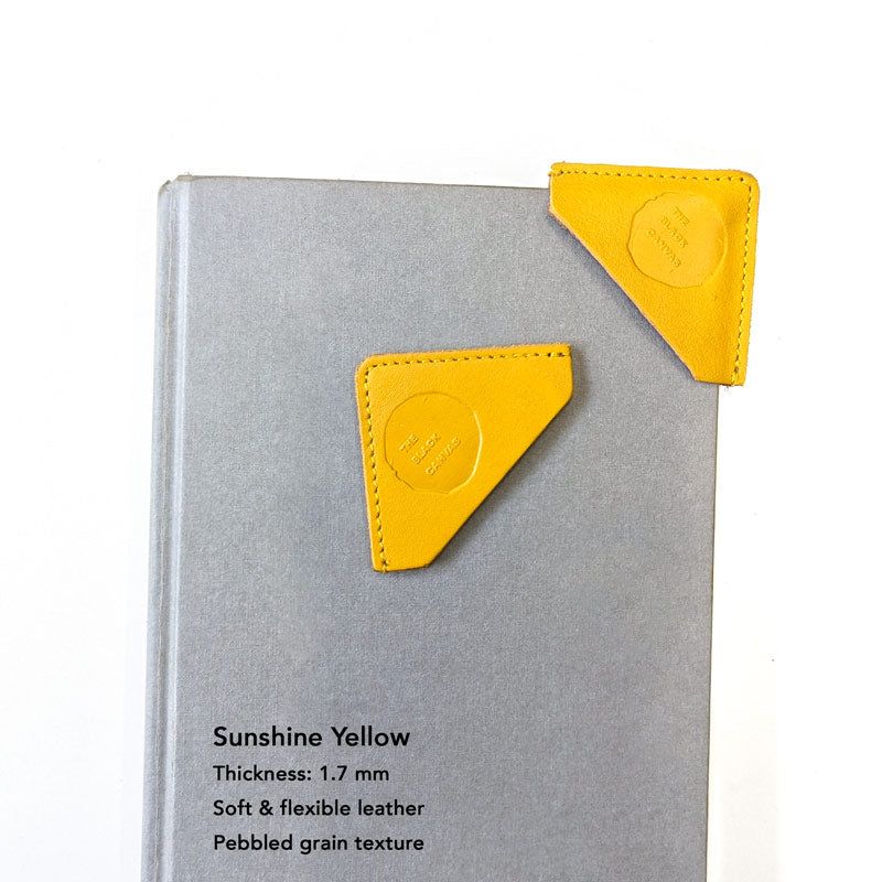Corner Bookmarks - The Black Canvas